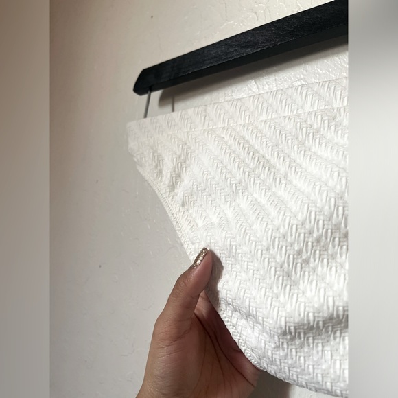 NWOT SOLID & STRIPED MEDIUM WHITE BIKINI BOTTOM - Picture 2 of 4